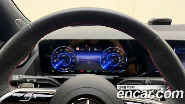 Mercedes-Benz EQA 2026 — photo 13