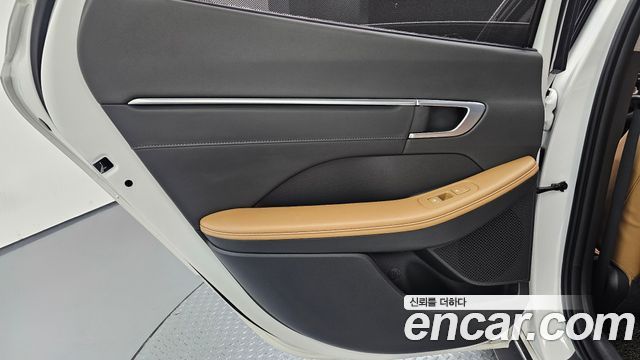 Hyundai Sonata 2021 — photo 15