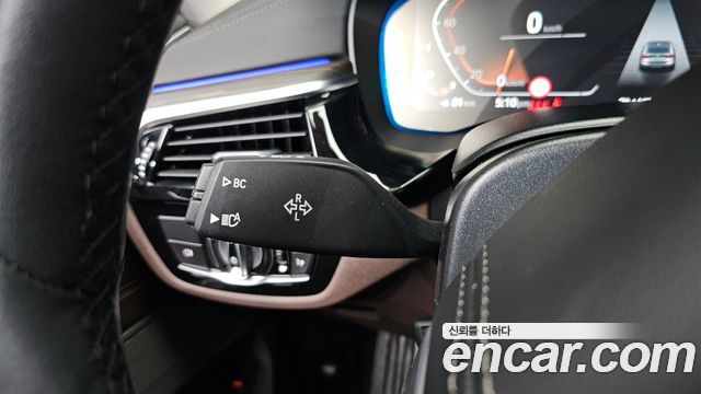 BMW Gran Turismo 2023 — photo 21