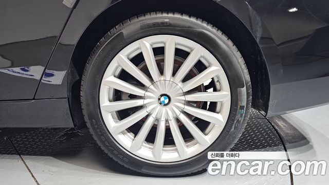 BMW Gran Turismo 2023 — photo 7