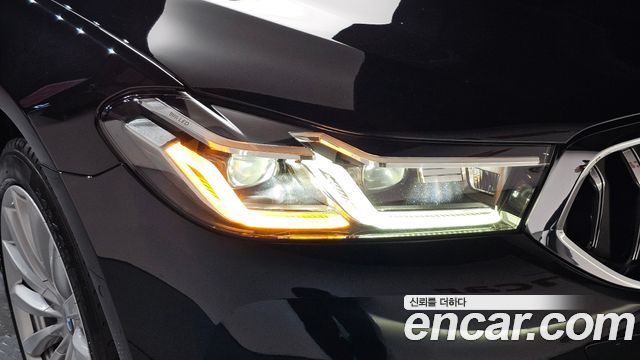 BMW Gran Turismo 2023 — photo 8