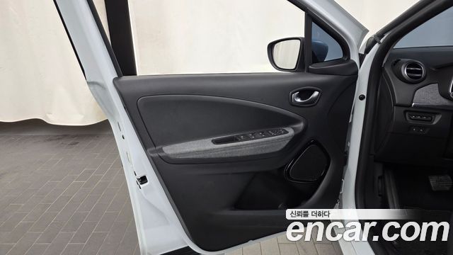 Renault Korea Zoe 2021 — photo 14
