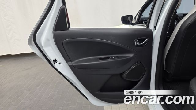 Renault Korea Zoe 2021 — photo 15
