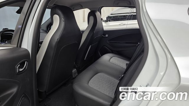 Renault Korea Zoe 2021 — photo 16