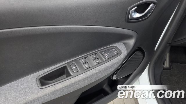 Renault Korea Zoe 2021 — photo 28