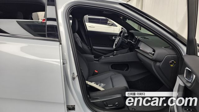 Polestar Polestar 2 2022 — photo 16