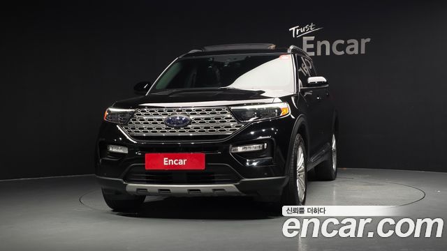 Ford Explorer 2022 — photo 3