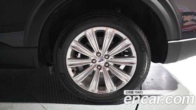 Ford Explorer 2022 — photo 7