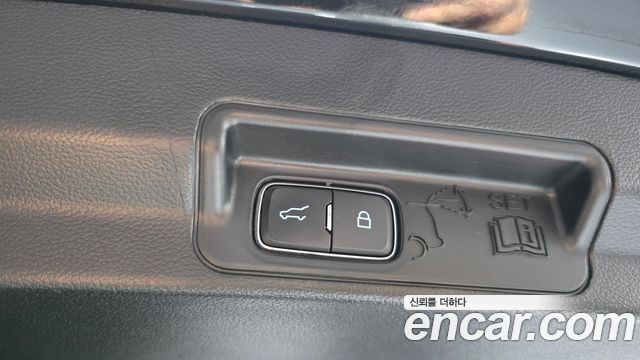 Ford Explorer 2022 — photo 27