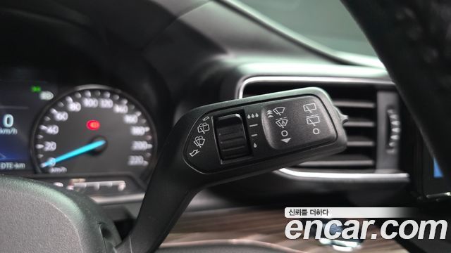 Ford Explorer 2022 — photo 30
