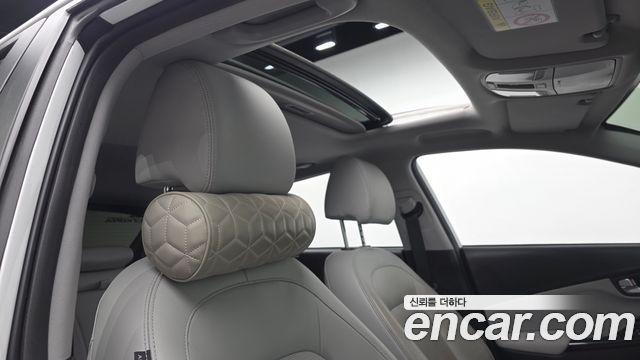 Hyundai Kona 2023 — photo 23