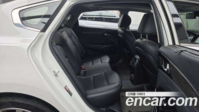 Kia K7 2020 — photo 12