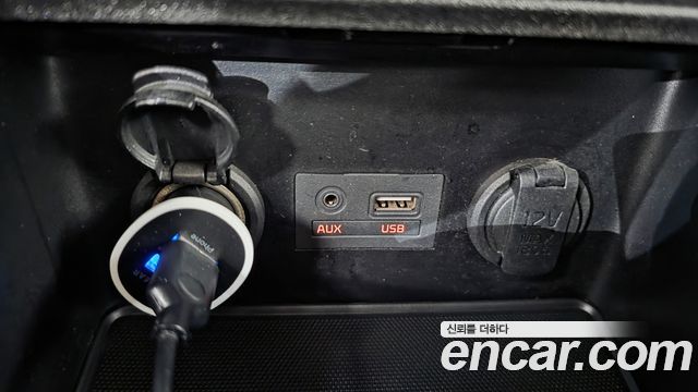 Kia K3 2015 — photo 17