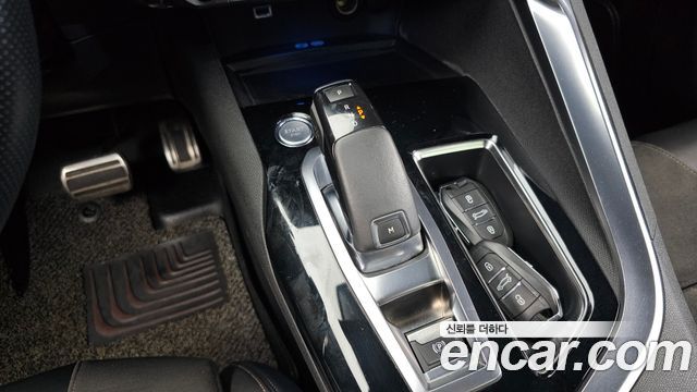 Peugeot 5008 2019 — photo 9