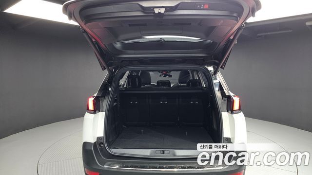 Peugeot 5008 2019 — photo 20