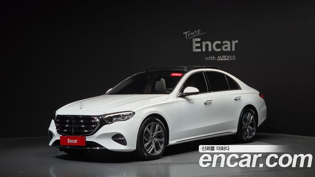 Mercedes-Benz E-Class 2024 — photo 32