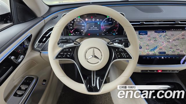Mercedes-Benz E-Class 2024 — photo 20