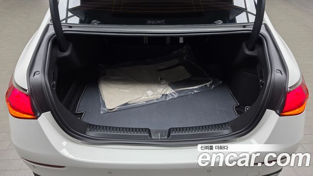 Mercedes-Benz E-Class 2024 — photo 26