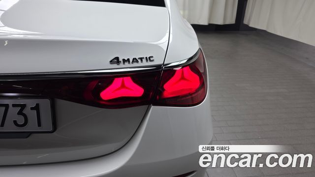 Mercedes-Benz E-Class 2024 — photo 9