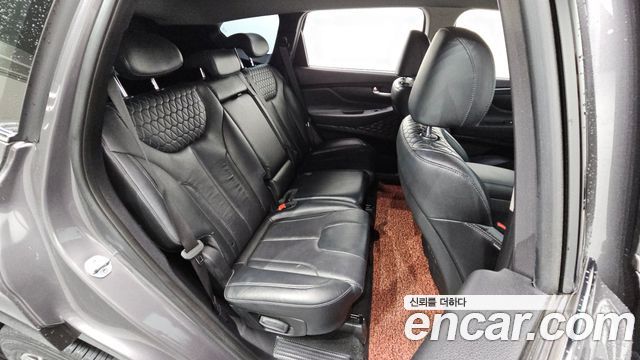 Hyundai Santafe 2019 — photo 17