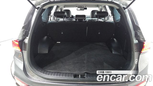 Hyundai Santafe 2019 — photo 26