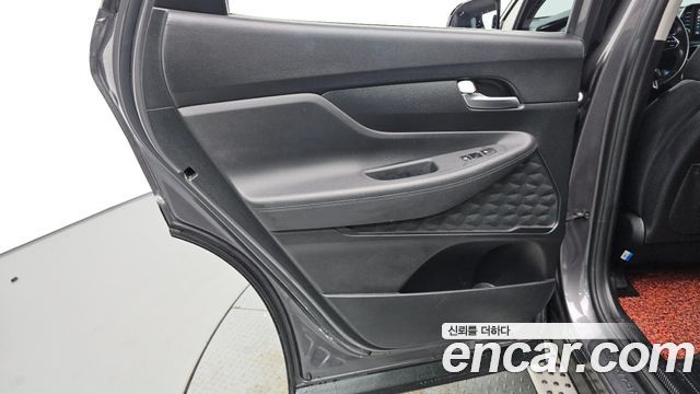 Hyundai Santafe 2019 — photo 15