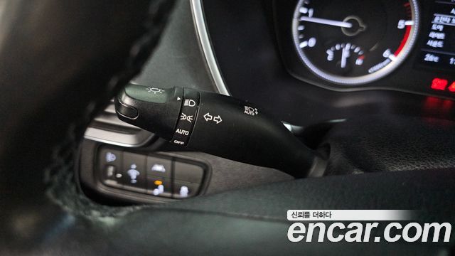 Hyundai Santafe 2019 — photo 30