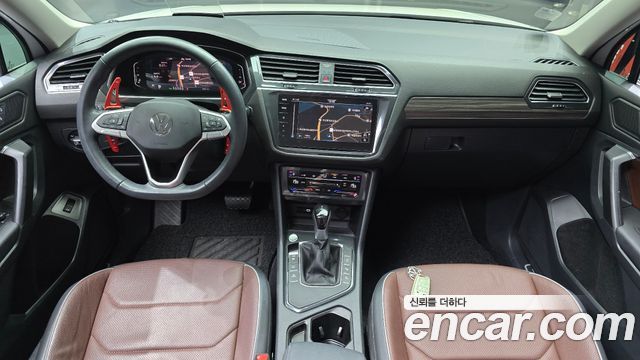 Volkswagen Tiguan 2023 — photo 10