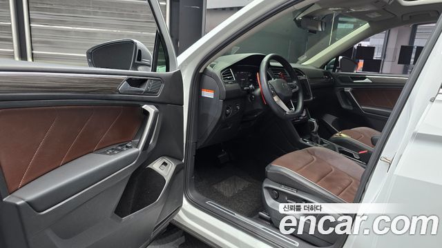 Volkswagen Tiguan 2023 — photo 13