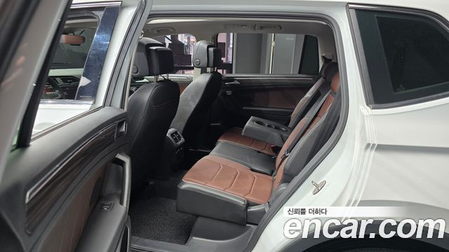 Volkswagen Tiguan 2023 — photo 18