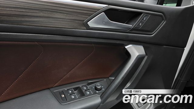 Volkswagen Tiguan 2023 — photo 14