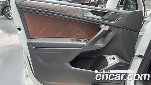 Volkswagen Tiguan 2023 — photo 30