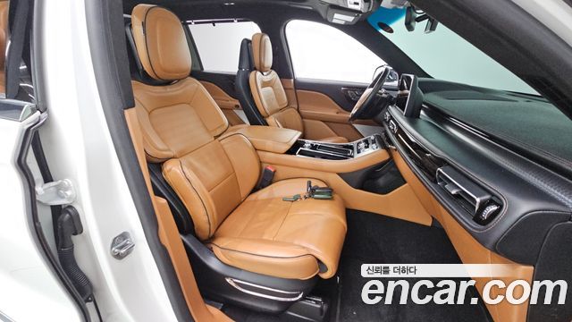 Lincoln Aviator 2020 — photo 11