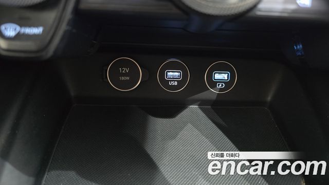 Genesis G70 2022 — photo 13
