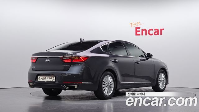 Kia K7 2018 — photo 2