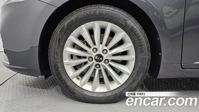 Kia K7 2018 — photo 5