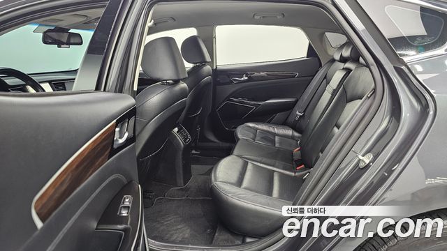 Kia K7 2018 — photo 13