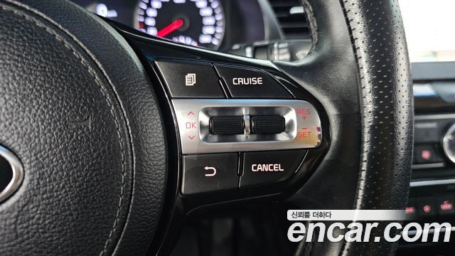 Kia K7 2018 — photo 18