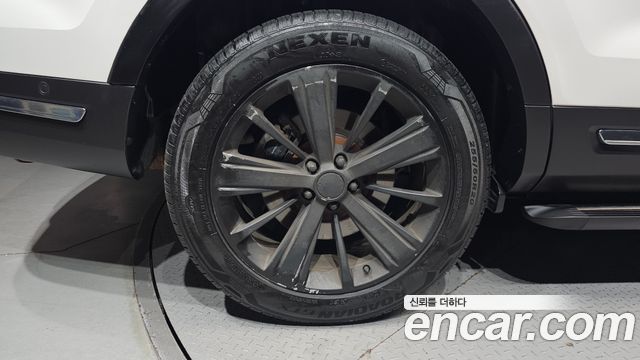 Ford Explorer 2019 — photo 5