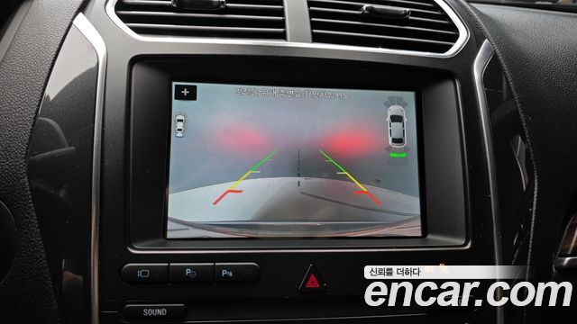 Ford Explorer 2019 — photo 22