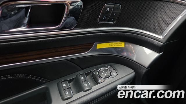 Ford Explorer 2019 — photo 26