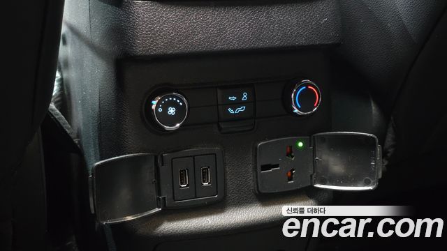 Ford Explorer 2019 — photo 29