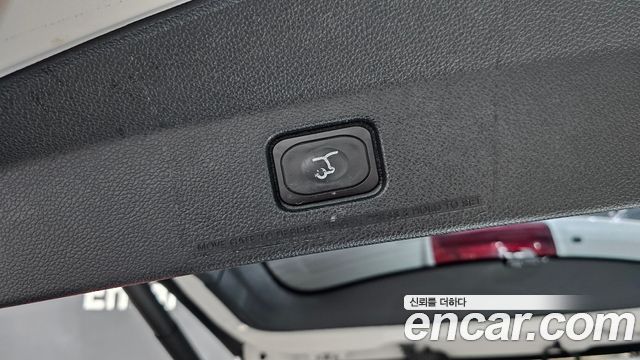 Ford Explorer 2019 — photo 32
