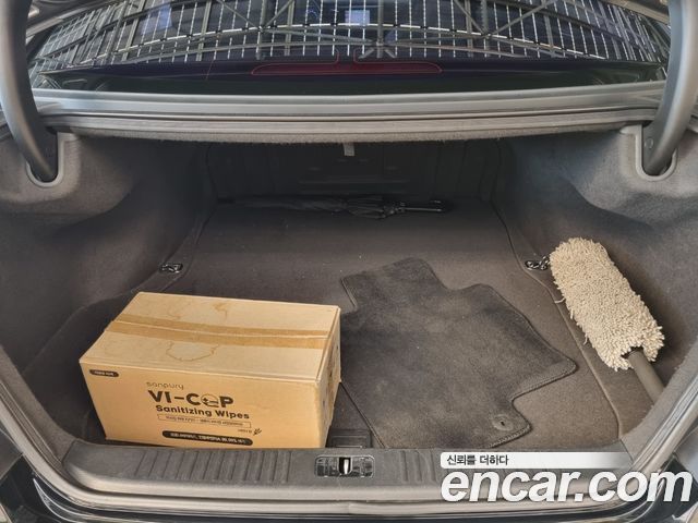 Hyundai Equus 2010 — photo 8