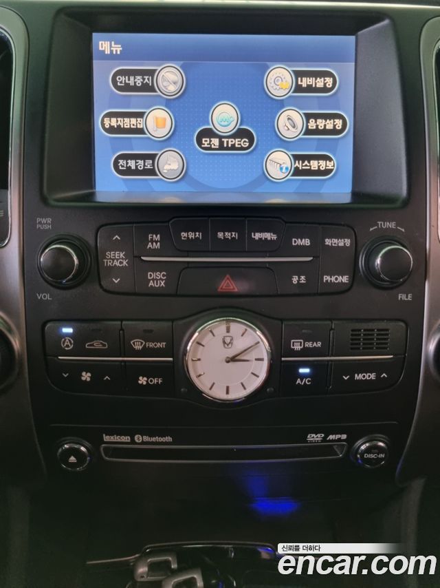 Hyundai Equus 2010 — photo 12