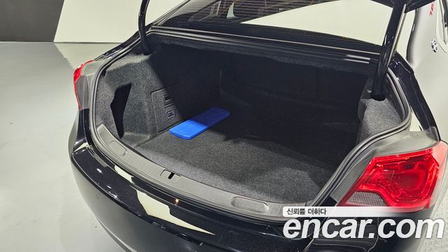 Chevrolet Korea Impala 2017 — photo 21