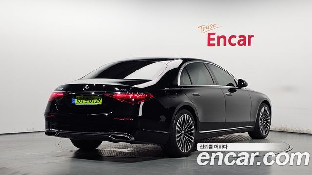 Mercedes-Benz S-Class 2024 — photo 2
