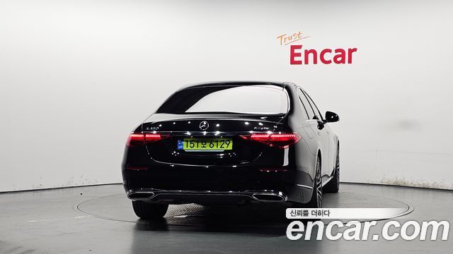 Mercedes-Benz S-Class 2024 — photo 4