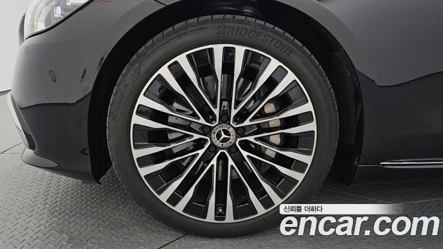 Mercedes-Benz S-Class 2024 — photo 5