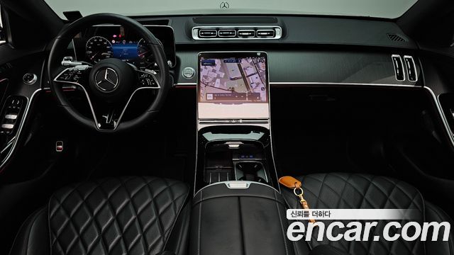 Mercedes-Benz S-Class 2024 — photo 10